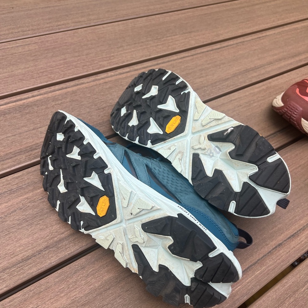 2 women's Hoka Anacapa GORETEX WATERPROOF Hiking shoes sz 8B - Picture 5 of 8